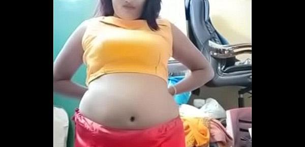  Swathi naidu exchanging saree by showing boobs,body parts and getting ready for shoot part-2